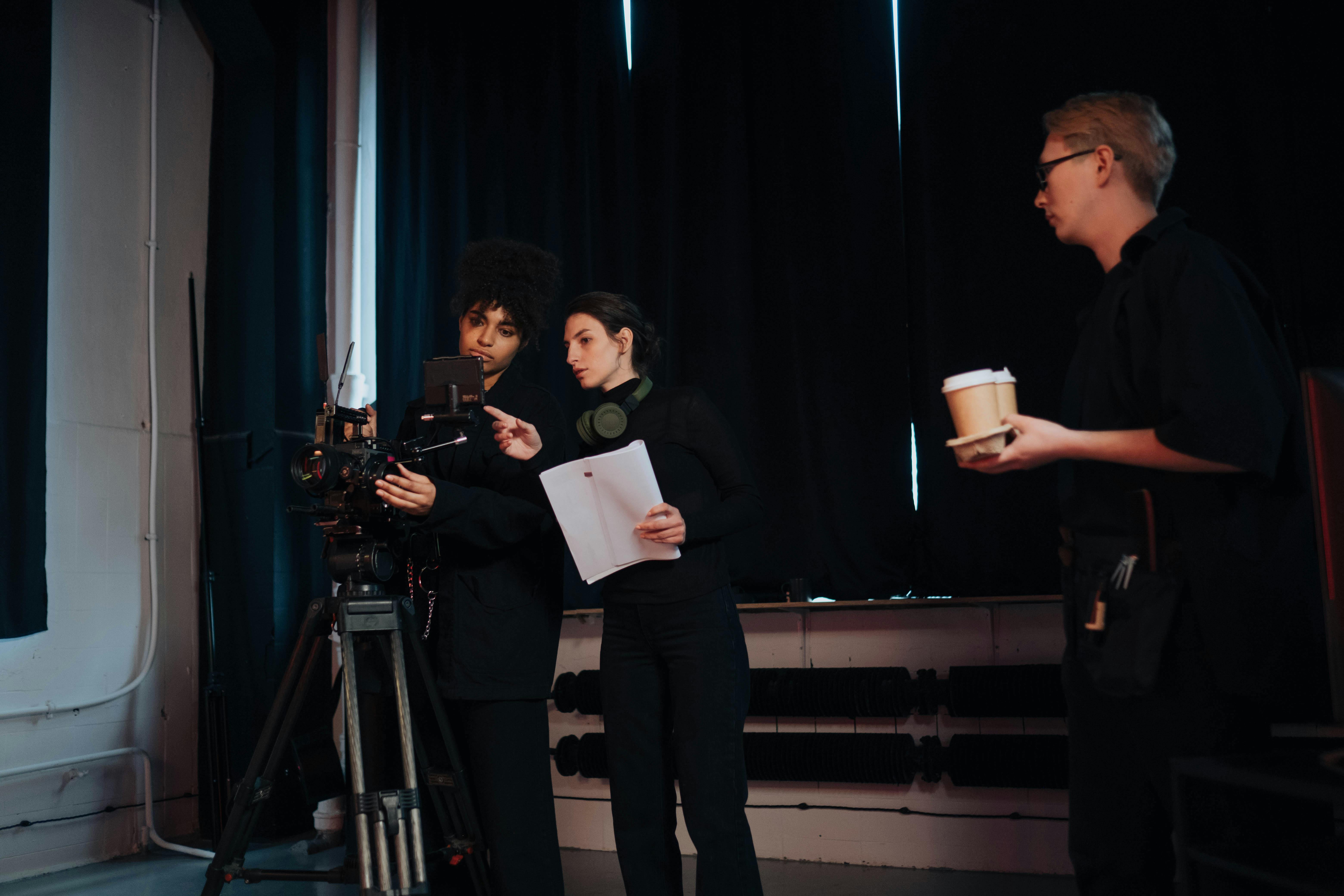 Finding the Right Voice: How Brand-Specific Dubbing Elevates Corporate and Luxury Campaigns