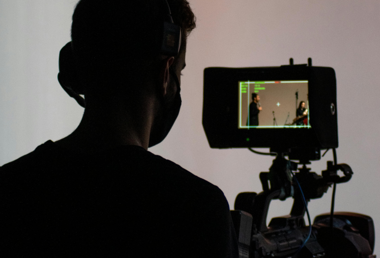 Voice Matters More Than You Think: Acoustic Cues That Shape Viewer Trust and Buying Decisions