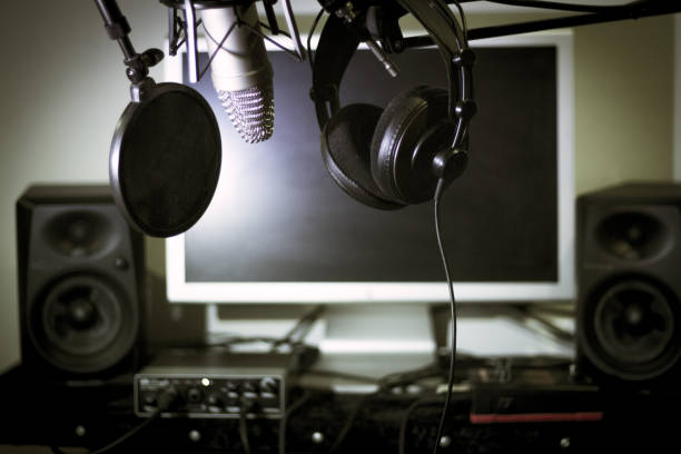 Mastering Dubbing, Listening, and Transcription: How to Achieve High-Accuracy Results in Noisy Interviews and Accented Audio