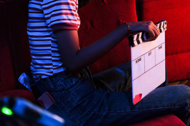 Bilingual Subtitles Keep Educational and Science Videos Watching Longer